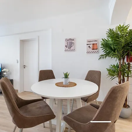 Apartment Pine By Algarve Holidays Olhos de Agua (Albufeira)