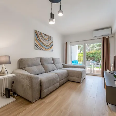 Apartment Pine Olhos de Agua (Albufeira)