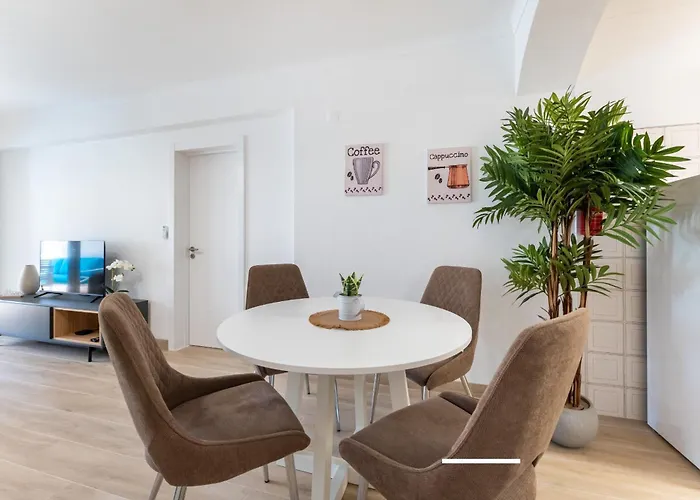 Daire Pine By Algarve Holidays Olhos de Agua (Albufeira)